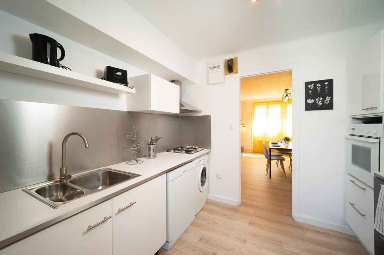 Appartement 3 Chambres Tout Equipe 6-8 Personnes Marseille Exterior photo